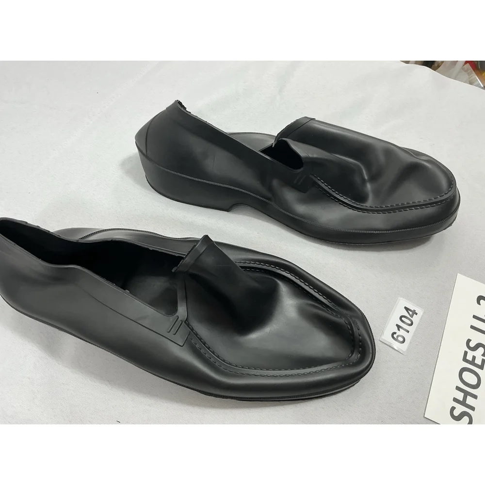 Mens Tingley Rubber Over The Shoe Covers Medium Black NWOT